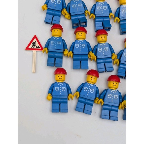 17 VTG 80s LEGO Train Maintenance Construction Workers Signs City Town Classic - Picture 2 of 7